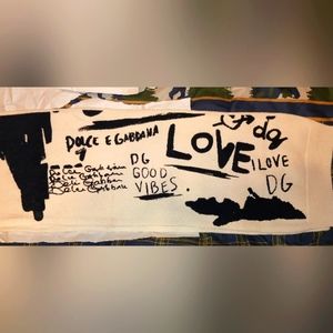 Brand New Dolce & Gabbana Scarf. Non like it.